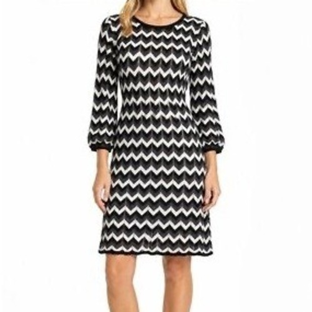 Alice + Olivia Zig Zag Chevron Knit Mini Dress Long Sleeve Black White Cream S